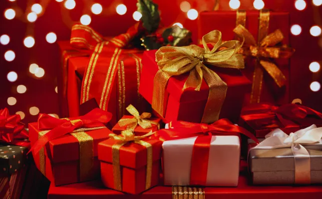 بررسی تاثیر هدایای تبلیغاتی یلدا برای کسب و کارها